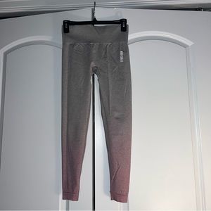 Gym shark leggings